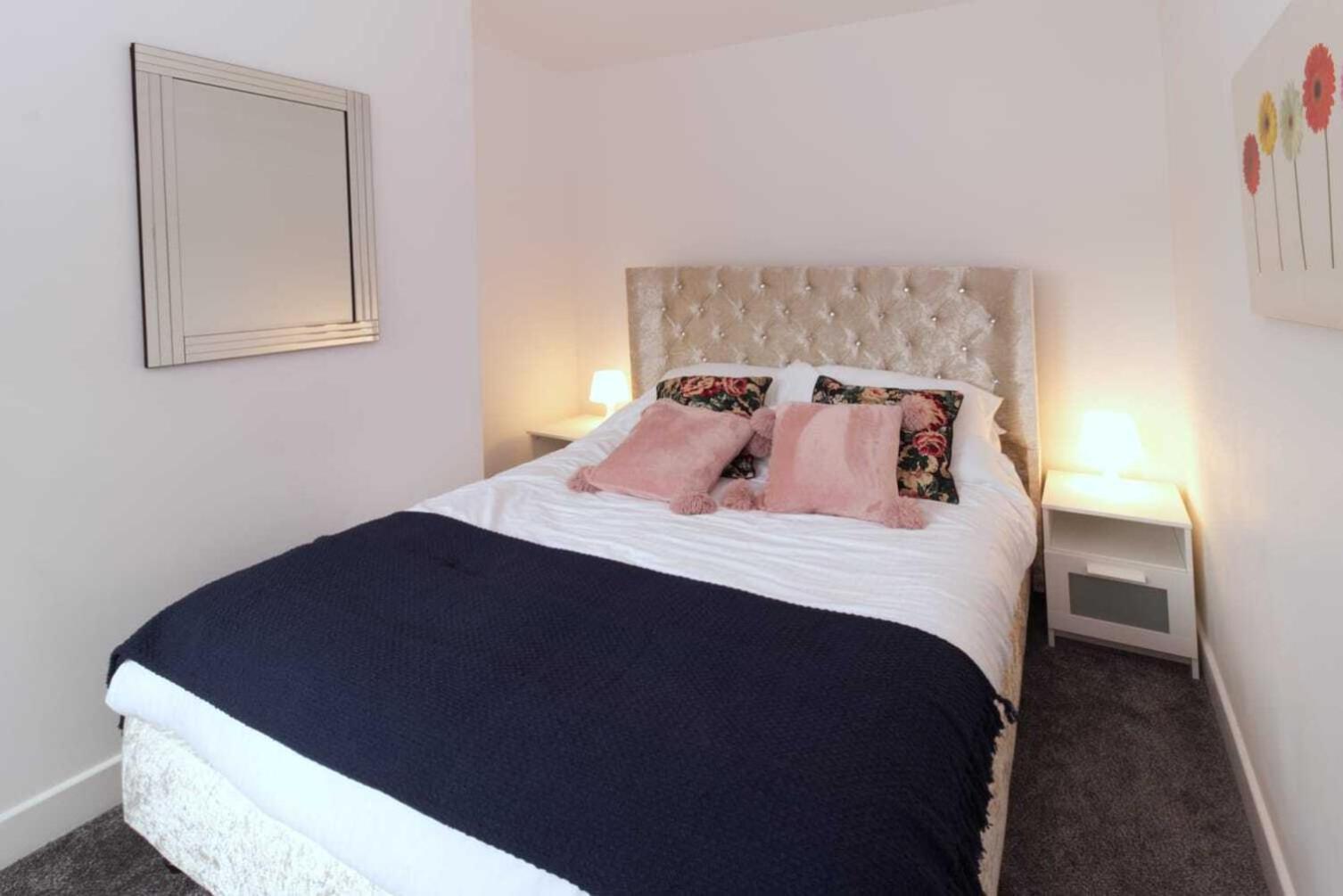Rydal House 2 Bedroom House With Upstairs Bathroom Newton le Willows Ruang foto
